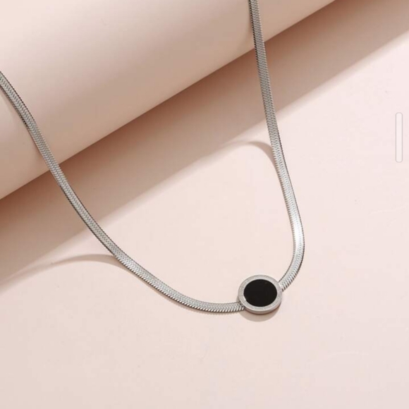 🆕 Stainless steel snake chain with roman numerals - Picture 3 of 9